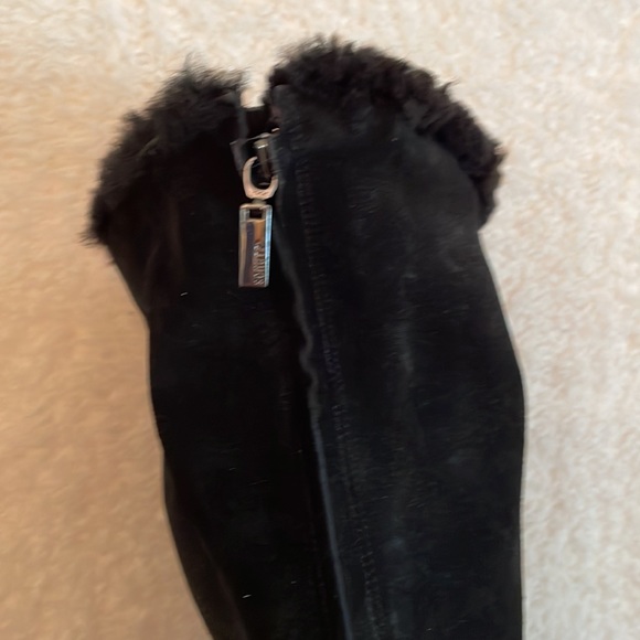 SCHULTZ. size 9B.  High Style to the Knee. Black Boot - Picture 5 of 8